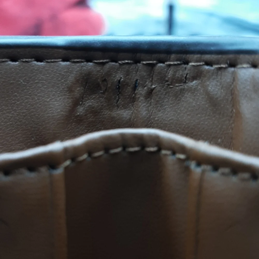 Mango Moldovan Wallet